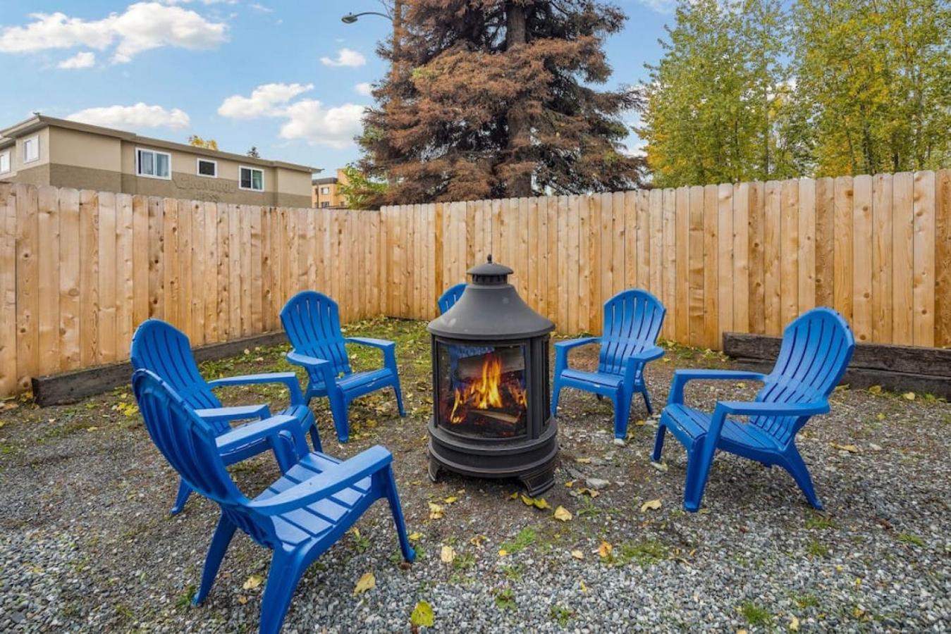 Country house Pendleton Slumber Village 1 *